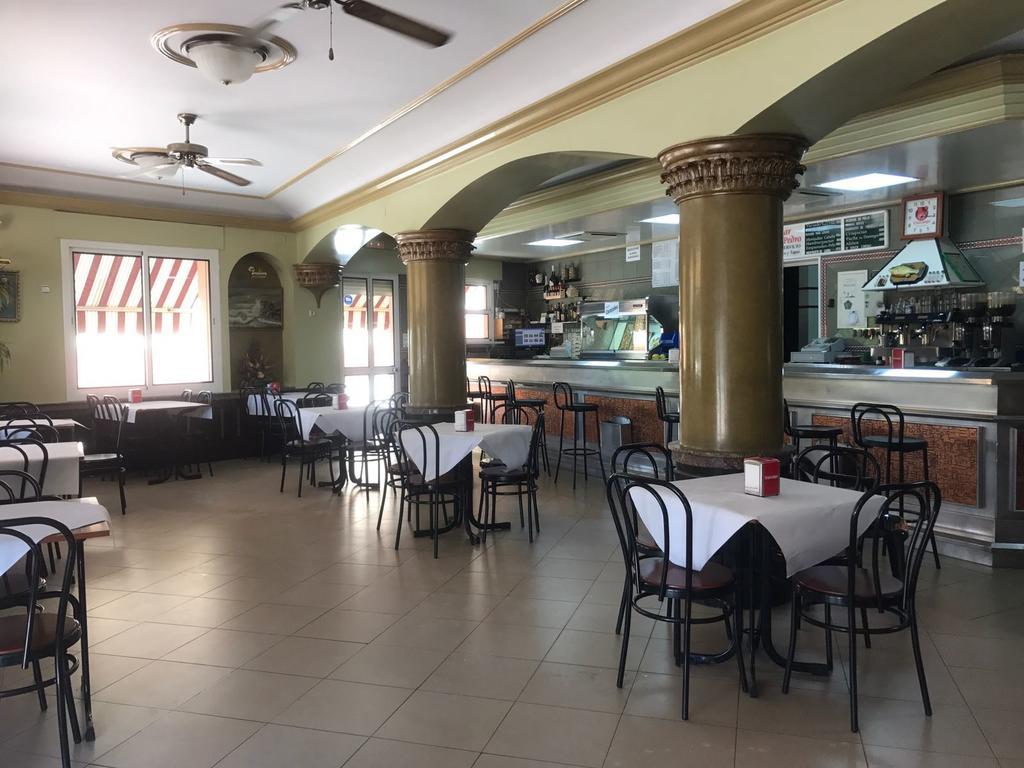 Hostal Bar San Pedro Mairena De Alcor Exteriér fotografie