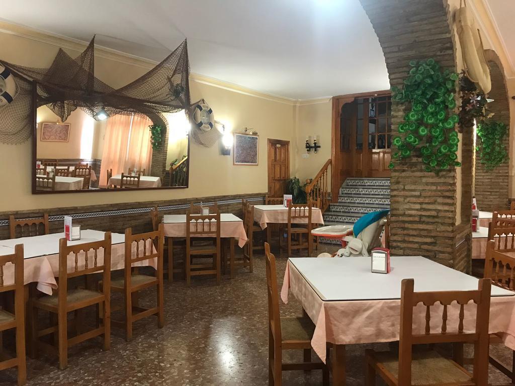 Hostal Bar San Pedro Mairena De Alcor Exteriér fotografie